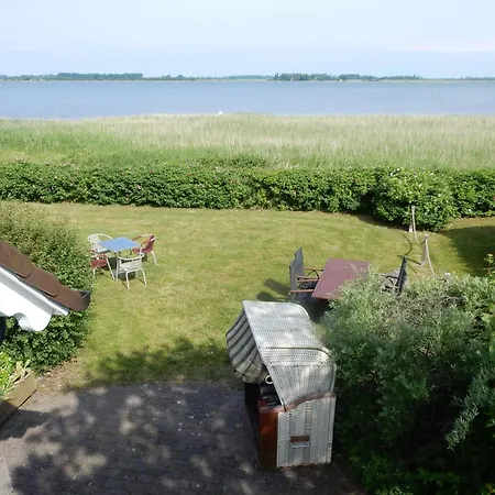 Haus Am Breezter Bodden 1og Vieregge