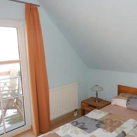 Haus Am Breezter Bodden 1og Apartment *
