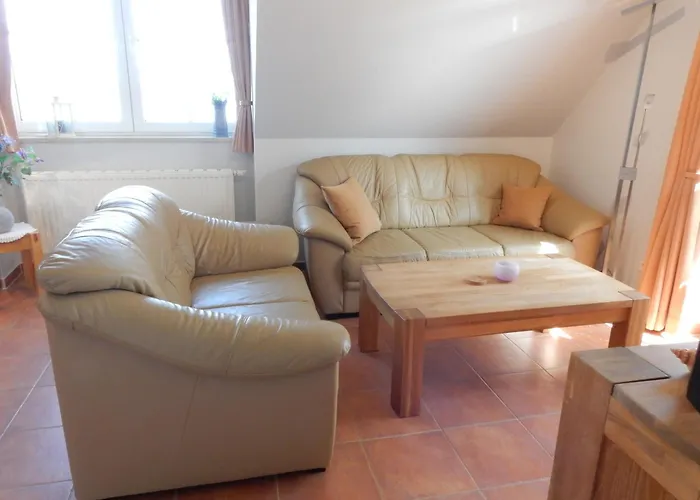 Haus Am Breezter Bodden 1og Apartment *