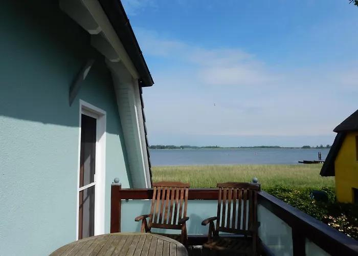 Haus Am Breezter Bodden 1og Apartment *