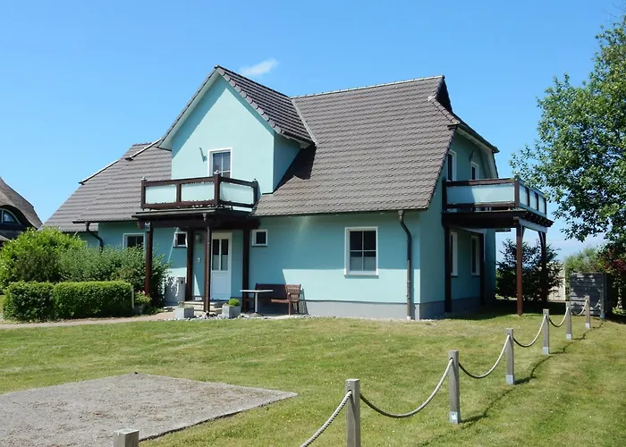 Haus Am Breezter Bodden 1og * Vieregge